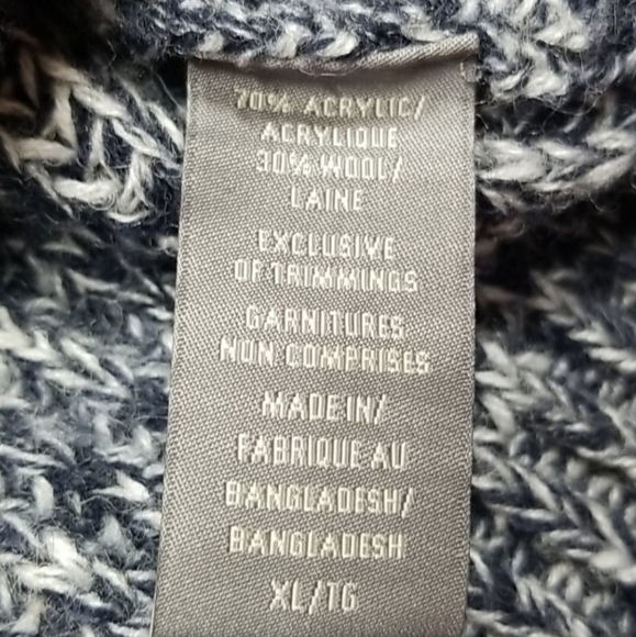 Mens XL button up knit sweater. - Picture 4 of 5